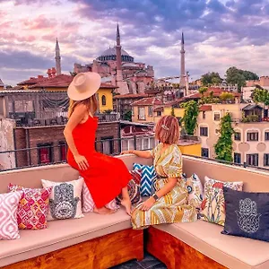 Henna ** Istanbul